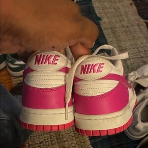 Nike Kids White and Hot Pink Low-Top Sneakers